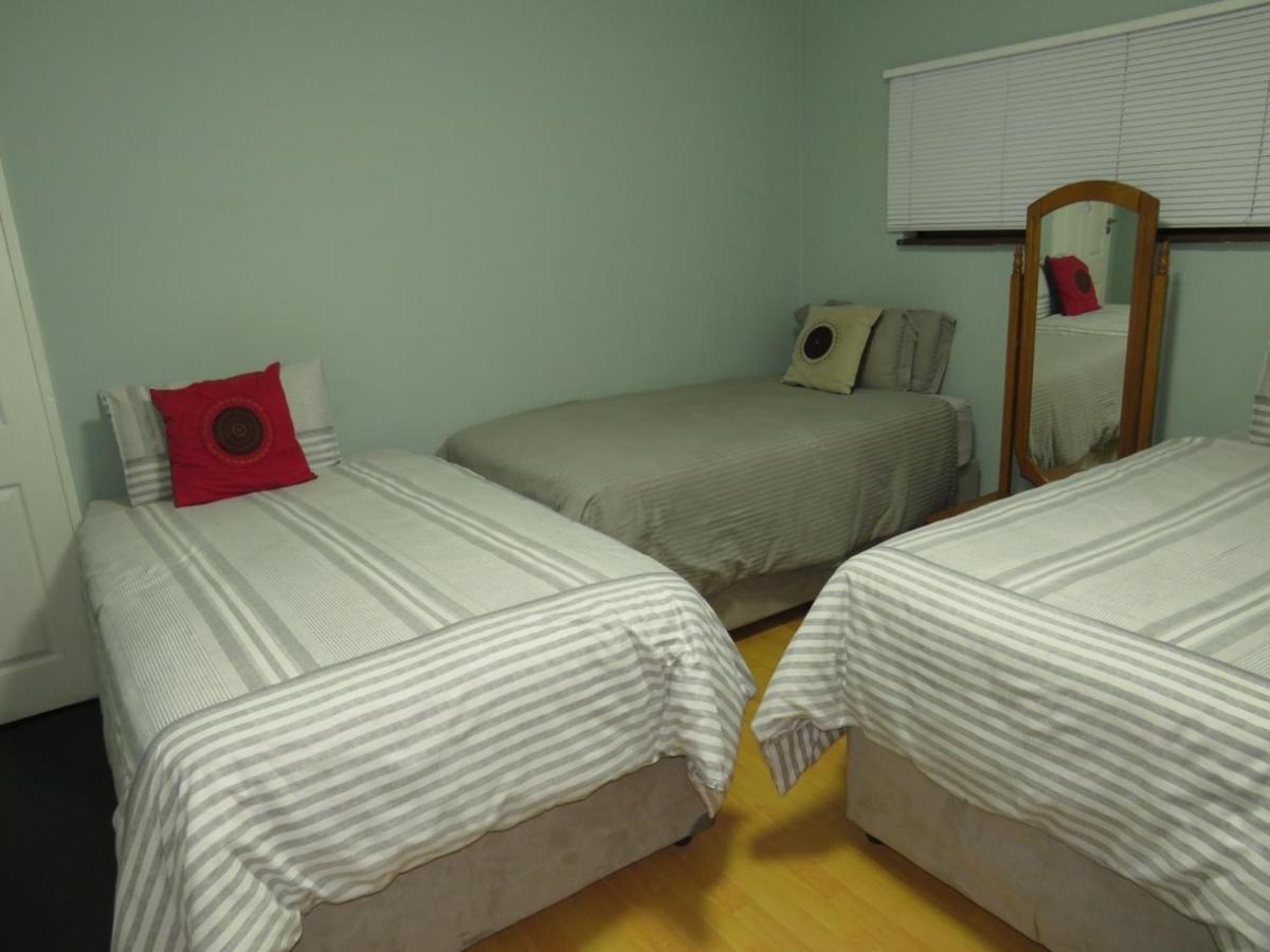 The Musafer Travel Lodge Pietermaritzburg Esterno foto