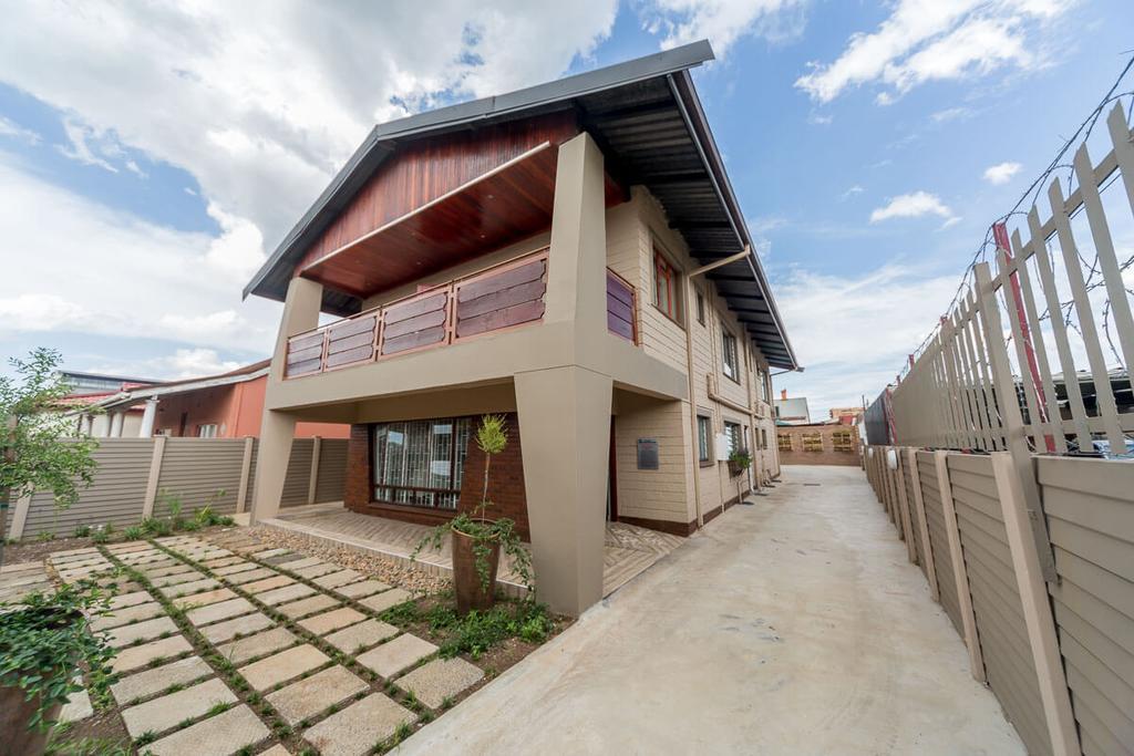 The Musafer Travel Lodge Pietermaritzburg Esterno foto