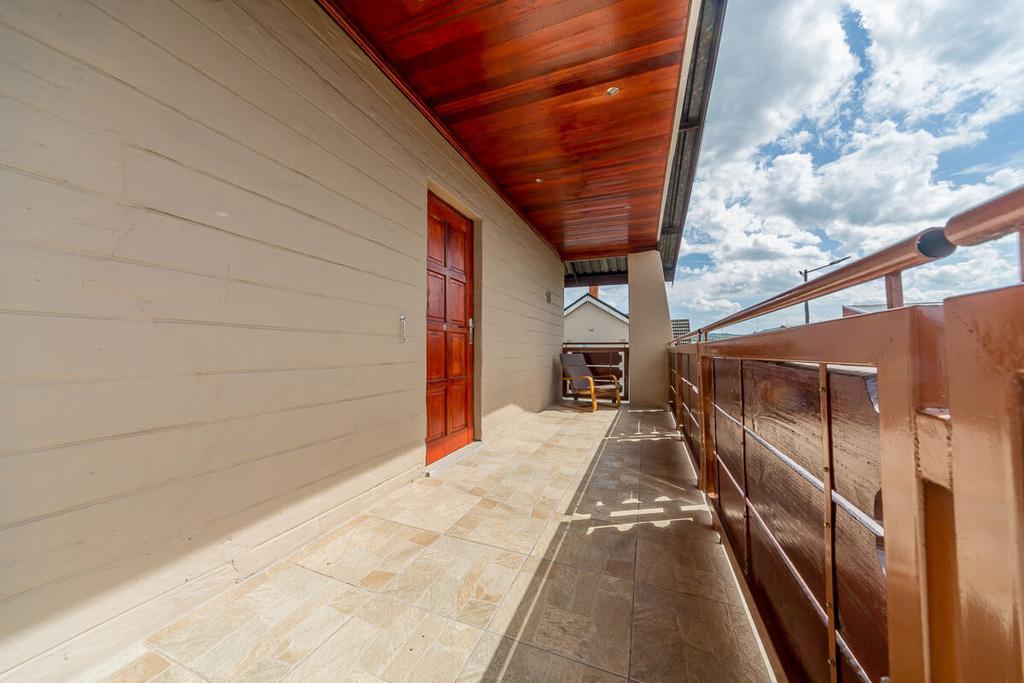 The Musafer Travel Lodge Pietermaritzburg Esterno foto