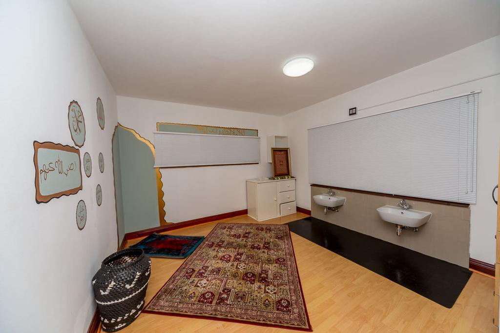 The Musafer Travel Lodge Pietermaritzburg Esterno foto