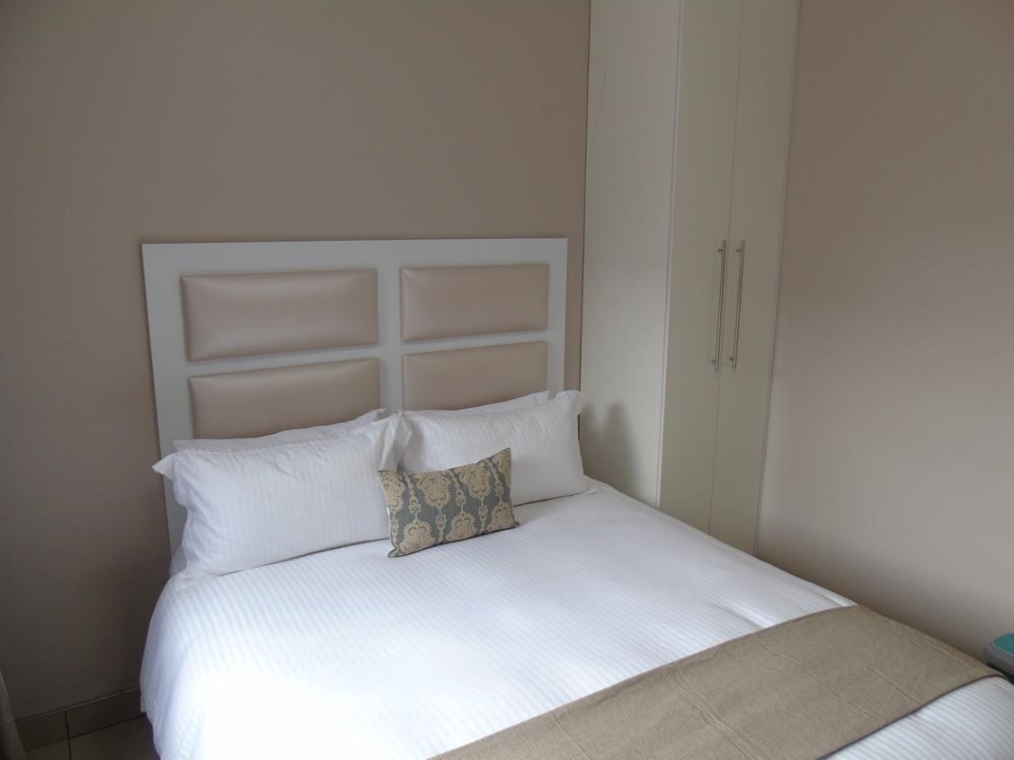 The Musafer Travel Lodge Pietermaritzburg Esterno foto