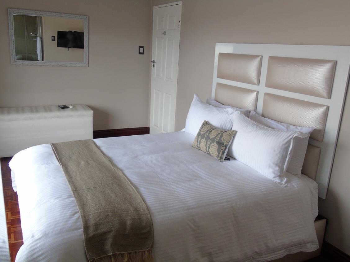 The Musafer Travel Lodge Pietermaritzburg Esterno foto