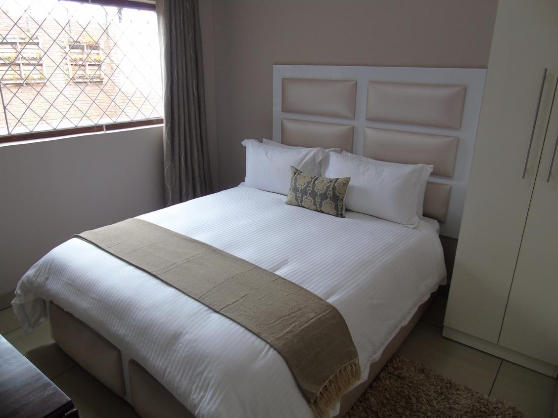 The Musafer Travel Lodge Pietermaritzburg Esterno foto
