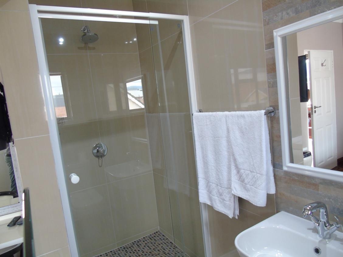 The Musafer Travel Lodge Pietermaritzburg Esterno foto